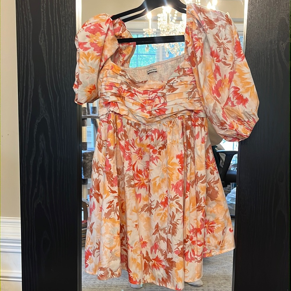 XL Abercrombie puffed sleeve floral dress